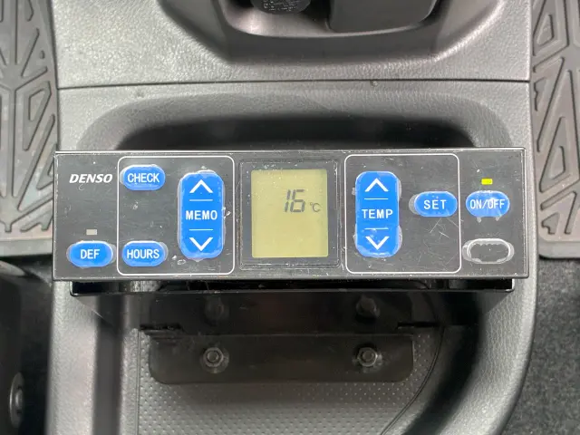 日産 その他(日産) DBF-VM20(2WD)の写真24