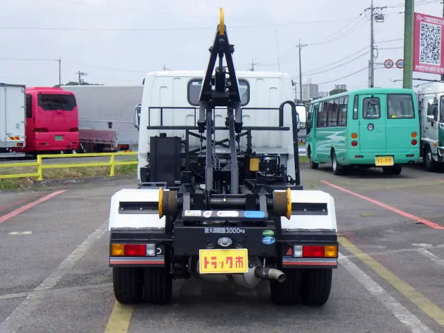 三菱 キャンター 2RG-FBAV0(2WD)の写真6