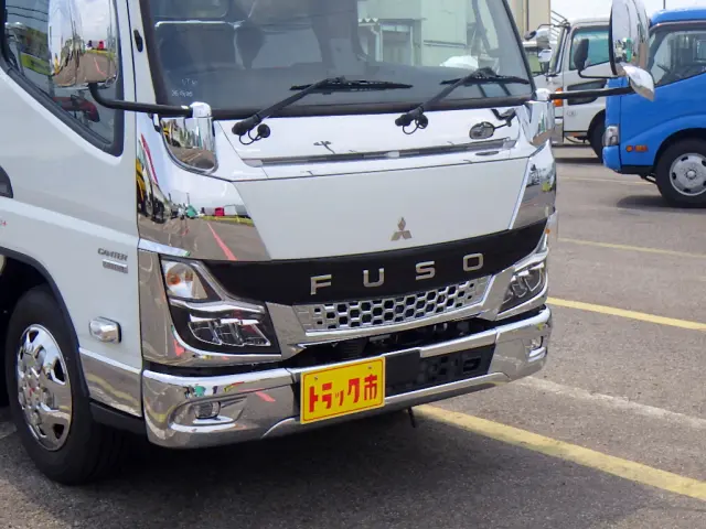 三菱 キャンター 2RG-FBAV0(2WD)の写真9