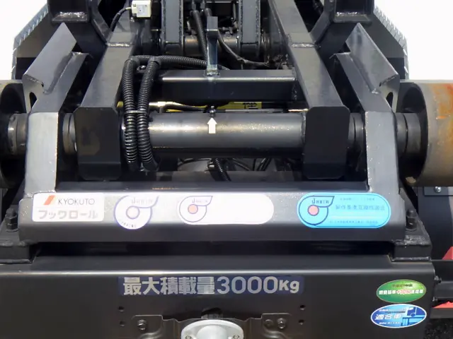 三菱 キャンター 2RG-FBAV0(2WD)の写真12