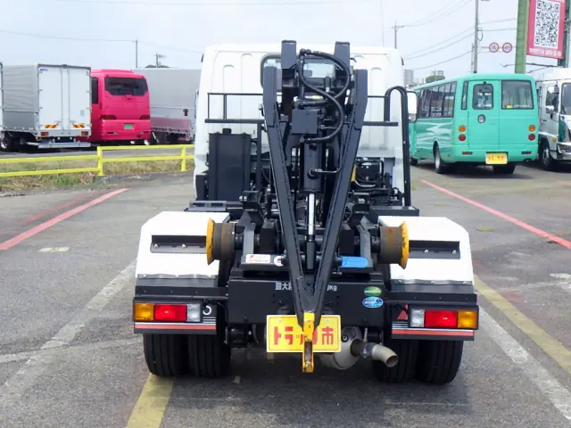 三菱 キャンター 2RG-FBAV0(2WD)の写真22