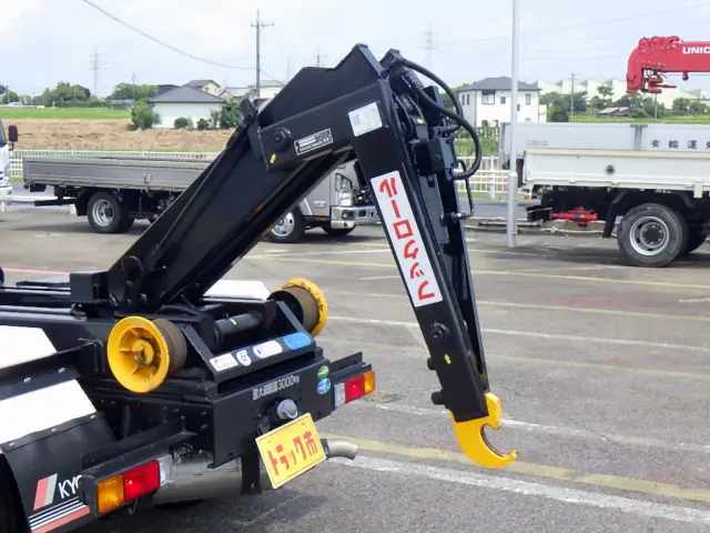 三菱 キャンター 2RG-FBAV0(2WD)の写真23