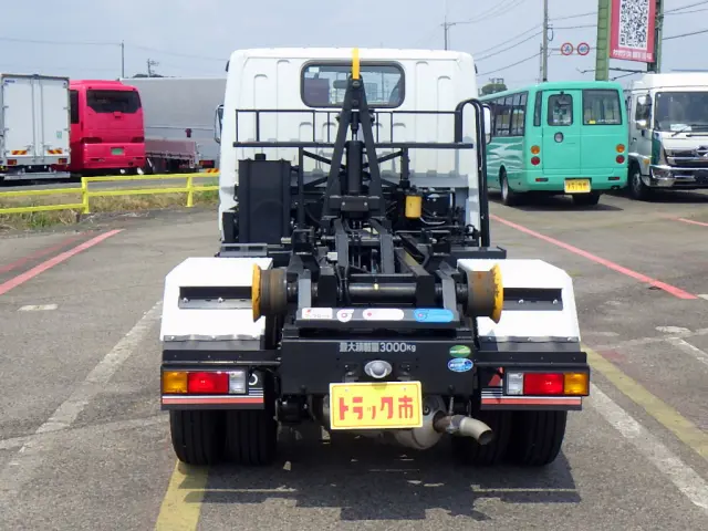 三菱 キャンター 2RG-FBAV0(2WD)の写真27