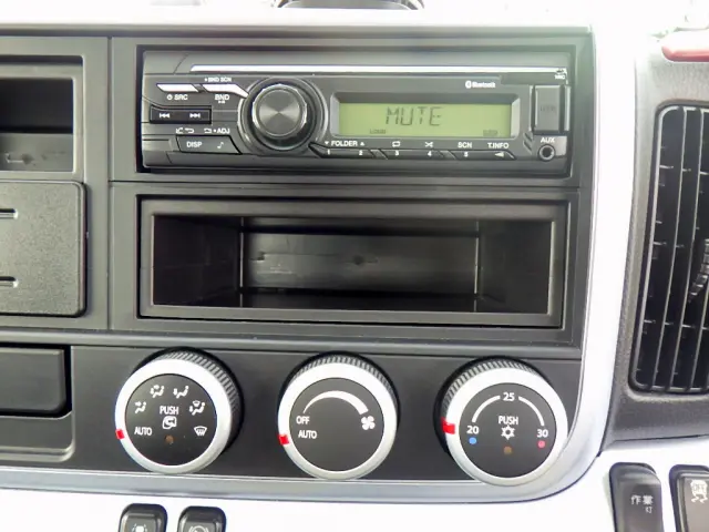 三菱 キャンター 2RG-FBAV0(2WD)の写真36