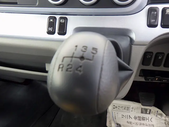 三菱 キャンター 2RG-FBAV0(2WD)の写真37