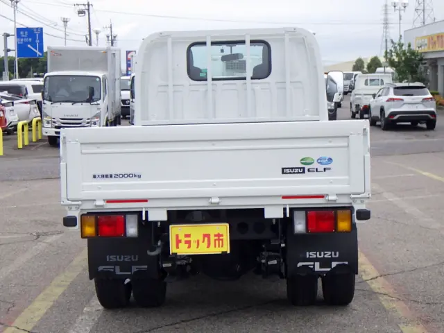 いすゞ エルフ 2RG-NJR88A(2WD)の写真6