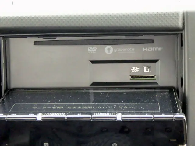 いすゞ エルフ 2RG-NJR88A(2WD)の写真18