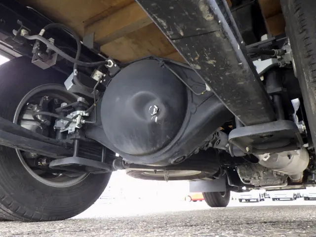 いすゞ エルフ 2RG-NJR88A(2WD)の写真28