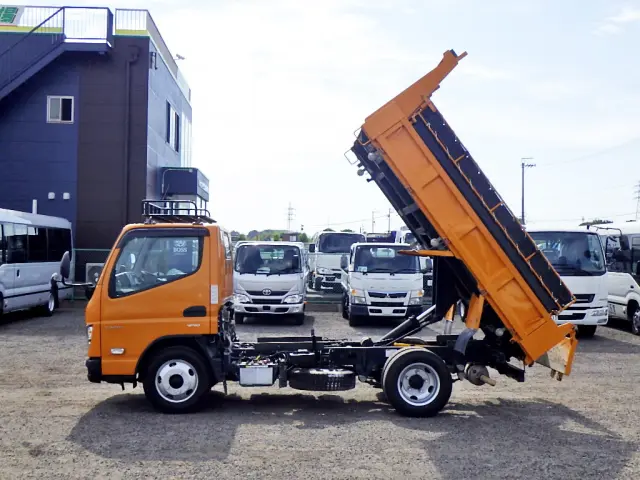 三菱 キャンター 2RG-FBA60(2WD)の写真8