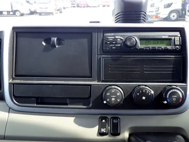 三菱 キャンター 2RG-FBA60(2WD)の写真16