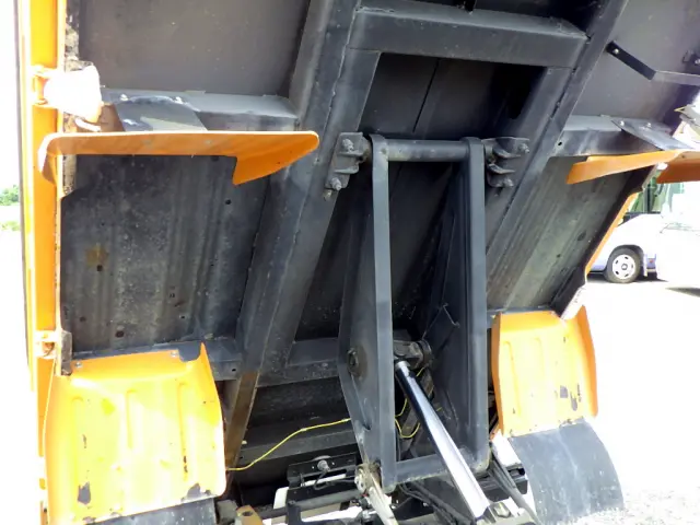 三菱 キャンター 2RG-FBA60(2WD)の写真39