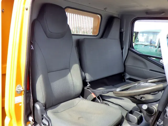 三菱 キャンター 2RG-FBA60(2WD)の写真44