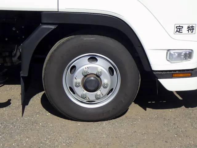 UD コンドル 2RG-BRR90S4(2WD)の写真20