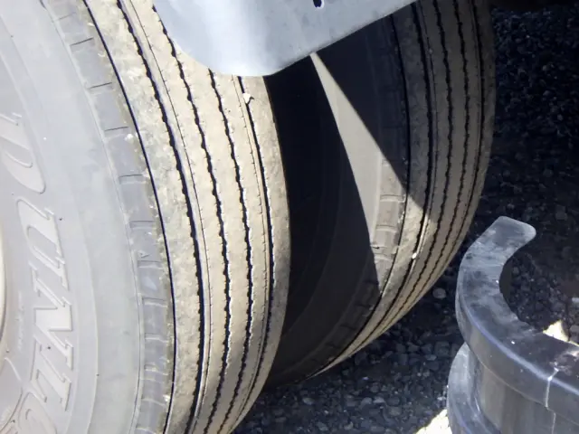 UD コンドル 2RG-BRR90S4(2WD)の写真22