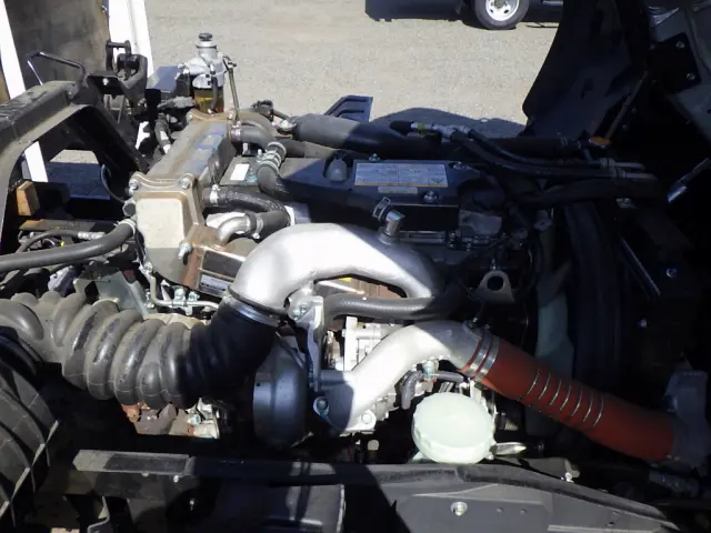 UD コンドル 2RG-BRR90S4(2WD)の写真24