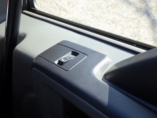 UD コンドル 2RG-BRR90S4(2WD)の写真46