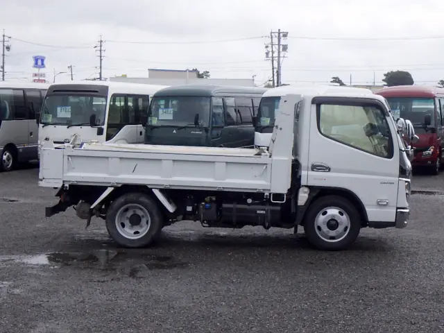 三菱 キャンター 2RG-FBA60(2WD)の写真4