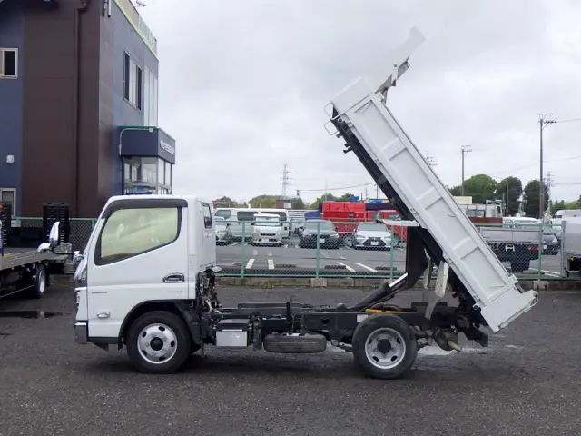 三菱 キャンター 2RG-FBA60(2WD)の写真9