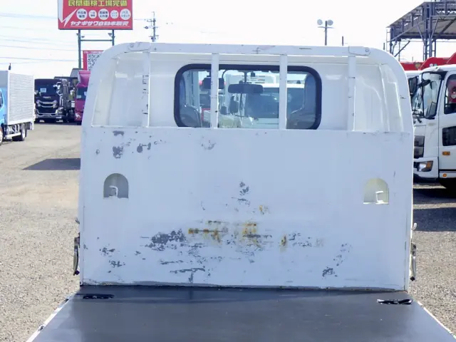 いすゞ エルフ 2RG-NJR88A(2WD)の写真12