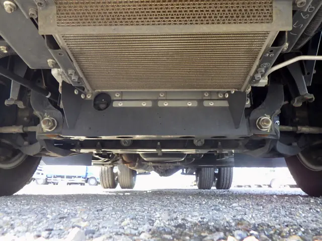 いすゞ エルフ 2RG-NJR88A(2WD)の写真27