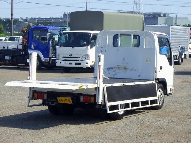 いすゞ エルフ 2RG-NJR88A(2WD)の写真32