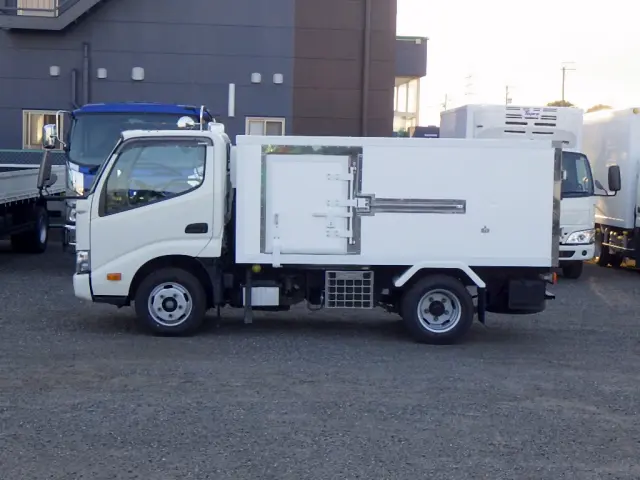 日野 デュトロ 2RG-XZC605M(2WD)の写真4