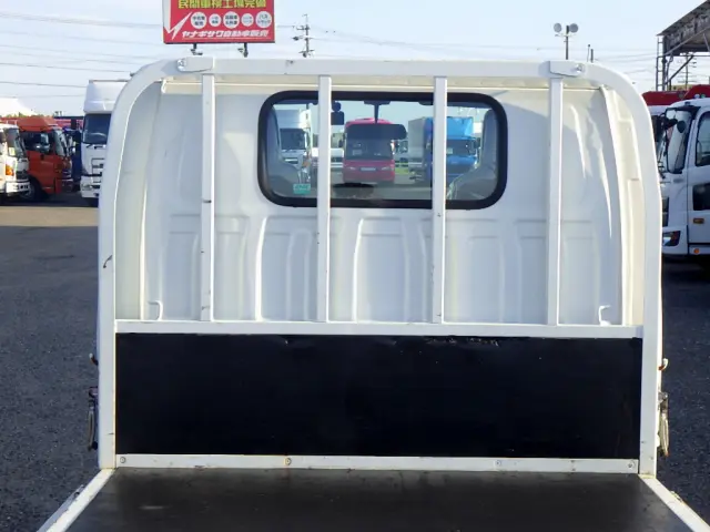 いすゞ エルフ 2RG-NJR88A(2WD)の写真10