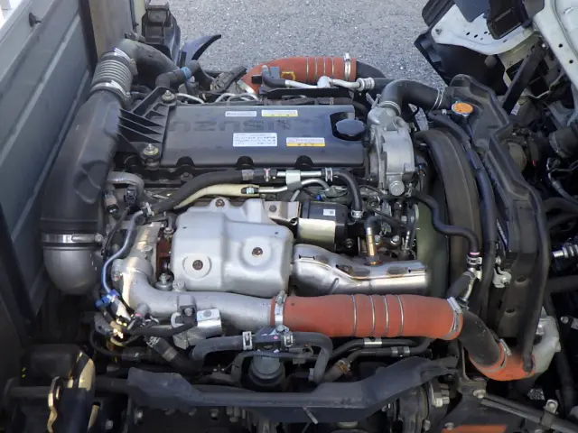 いすゞ エルフ 2RG-NJR88A(2WD)の写真27