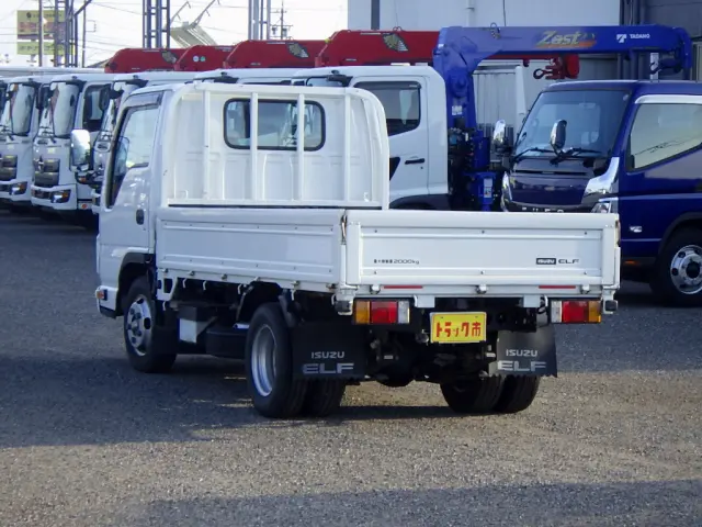 いすゞ エルフ 2RG-NJR88A(2WD)の写真29