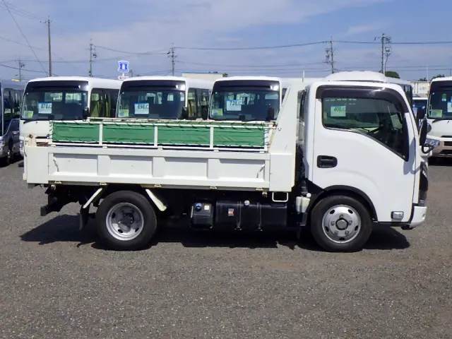 いすゞ エルフ 2RG-NKR88AT(2WD)の写真4