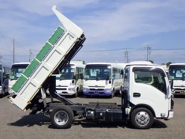いすゞ エルフ 2RG-NKR88AT(2WD)の写真7