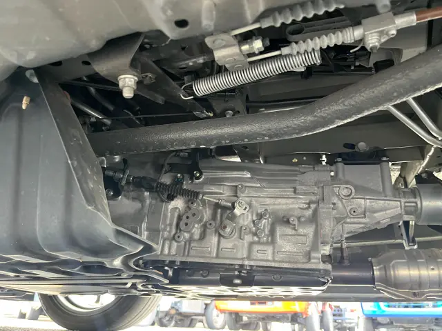 トヨタ ハイエース 3BA-TRH214W改(2WD)の写真39