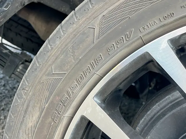 トヨタ ハイエース 3BA-TRH214W改(2WD)の写真46
