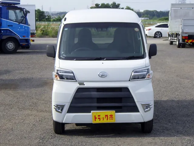 ダイハツ ハイゼットバン 3BD-S331V(4WD)の写真3