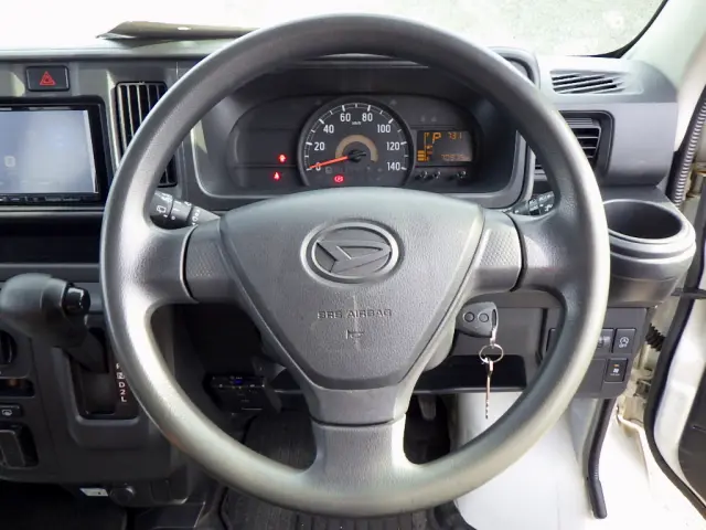 ダイハツ ハイゼットバン 3BD-S331V(4WD)の写真15
