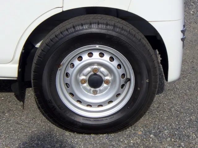 ダイハツ ハイゼットバン 3BD-S331V(4WD)の写真26