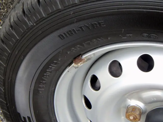 ダイハツ ハイゼットバン 3BD-S331V(4WD)の写真39