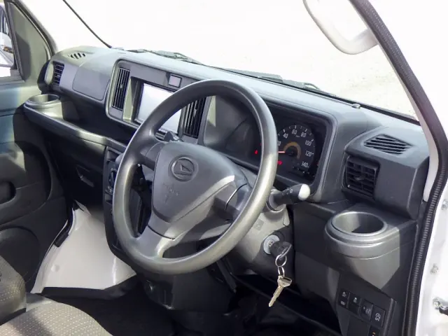 ダイハツ ハイゼットバン 3BD-S331V(4WD)の写真44