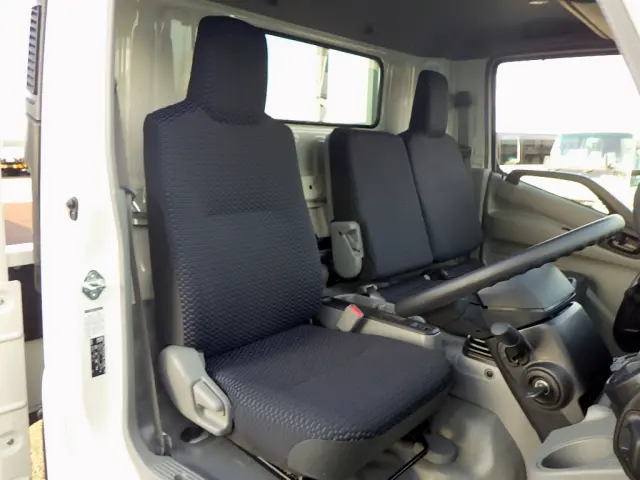 日野 デュトロ 2WG-XZU711M(2WD)の写真43