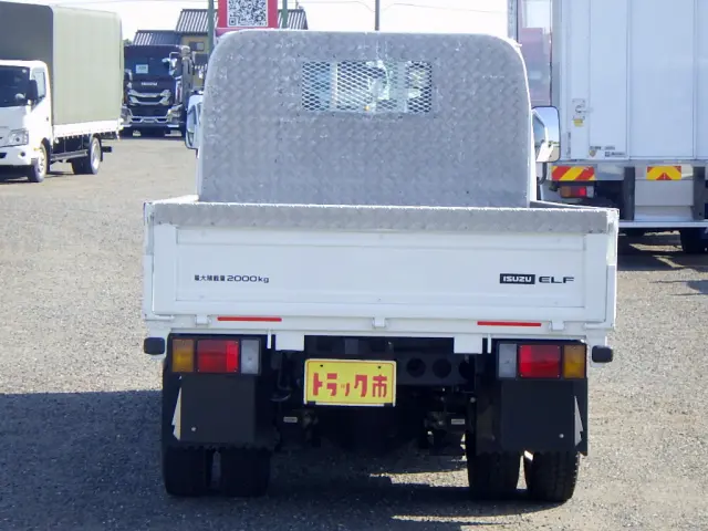 いすゞ エルフ 2RG-NJR88A(2WD)の写真6