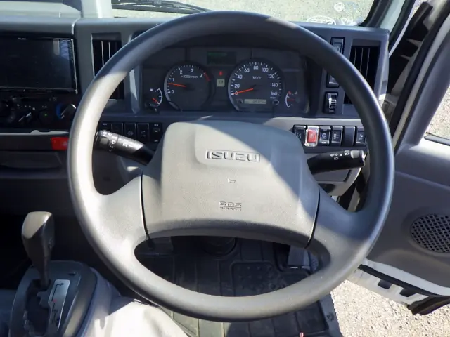 いすゞ エルフ 2RG-NJR88A(2WD)の写真13