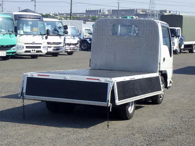いすゞ エルフ 2RG-NJR88A(2WD)の写真31