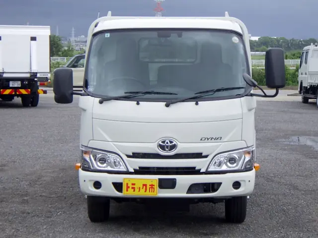 トヨタ ダイナ 2RG-XZU655(2WD)の写真3