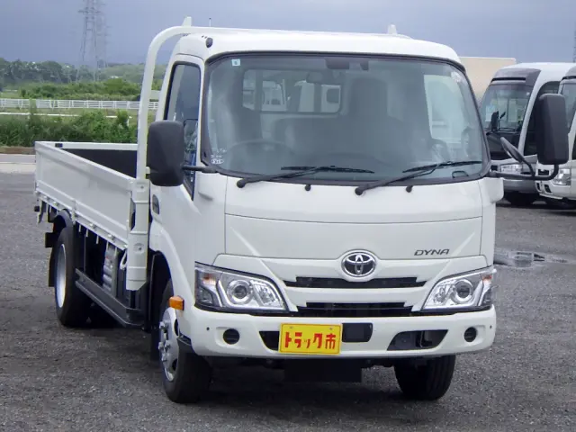 トヨタ ダイナ 2RG-XZU655(2WD)の写真4
