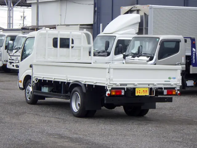 トヨタ ダイナ 2RG-XZU655(2WD)の写真8