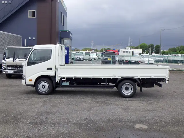 トヨタ ダイナ 2RG-XZU655(2WD)の写真9
