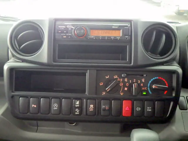 トヨタ ダイナ 2RG-XZU655(2WD)の写真22