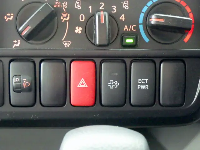 トヨタ ダイナ 2RG-XZU655(2WD)の写真24