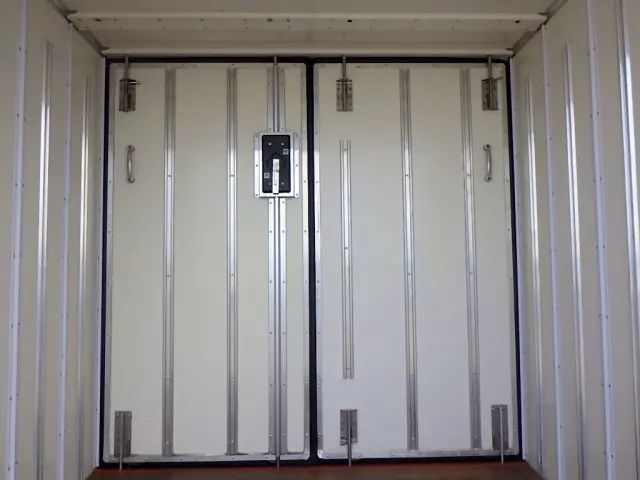 日野 デュトロ 2RG-XZC605M(2WD)の写真13