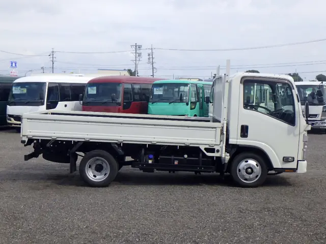 いすゞ エルフ 2RG-NMR88R(2WD)の写真5